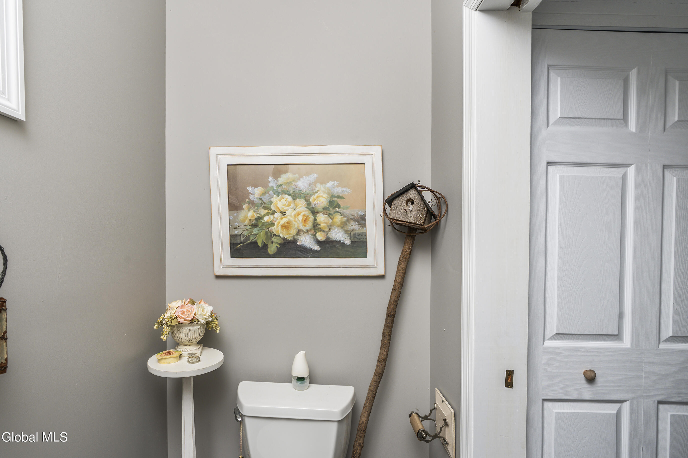 22 Olive Tree Lane Albany NY 12208