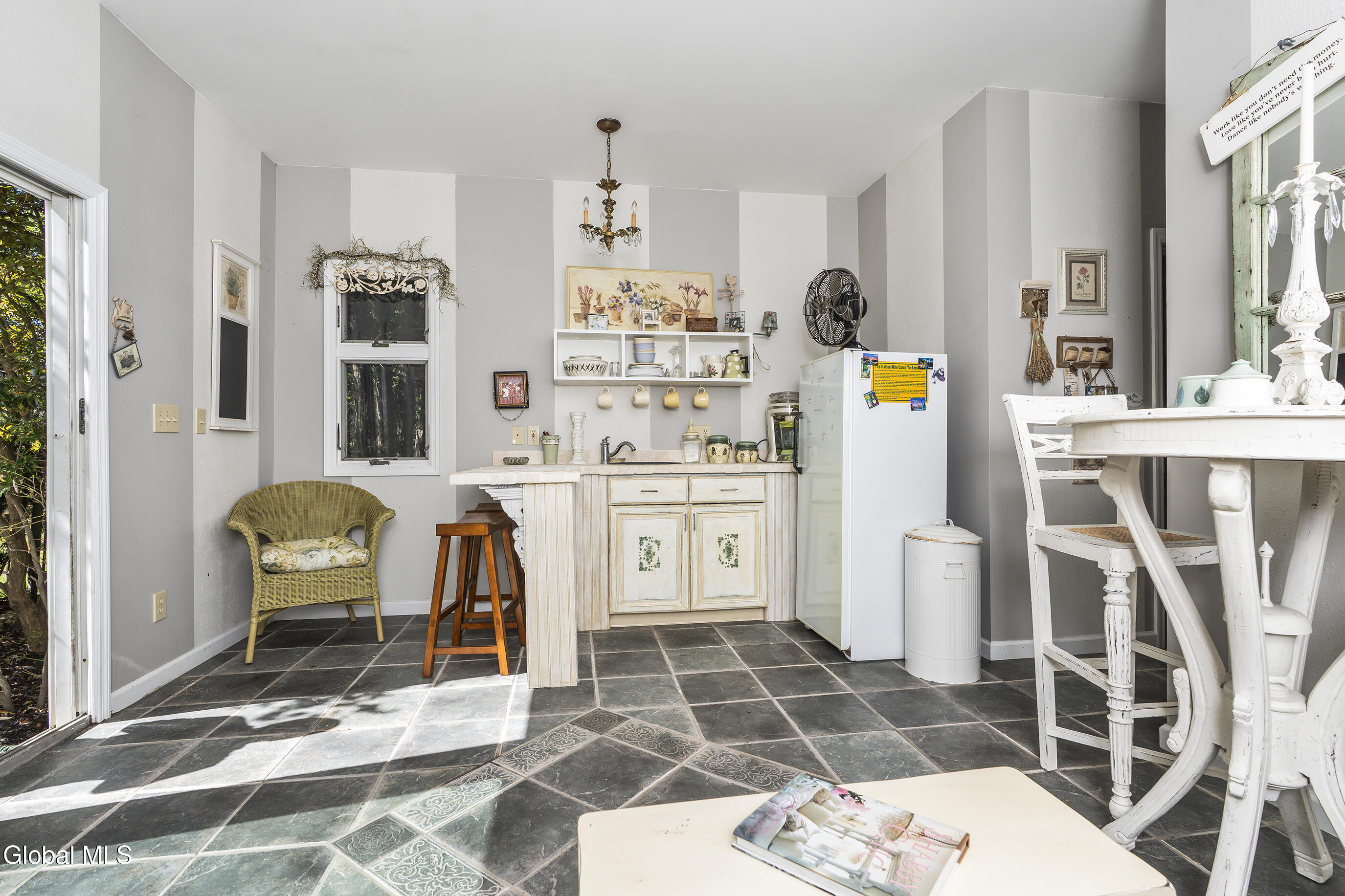22 Olive Tree Lane Albany NY 12208