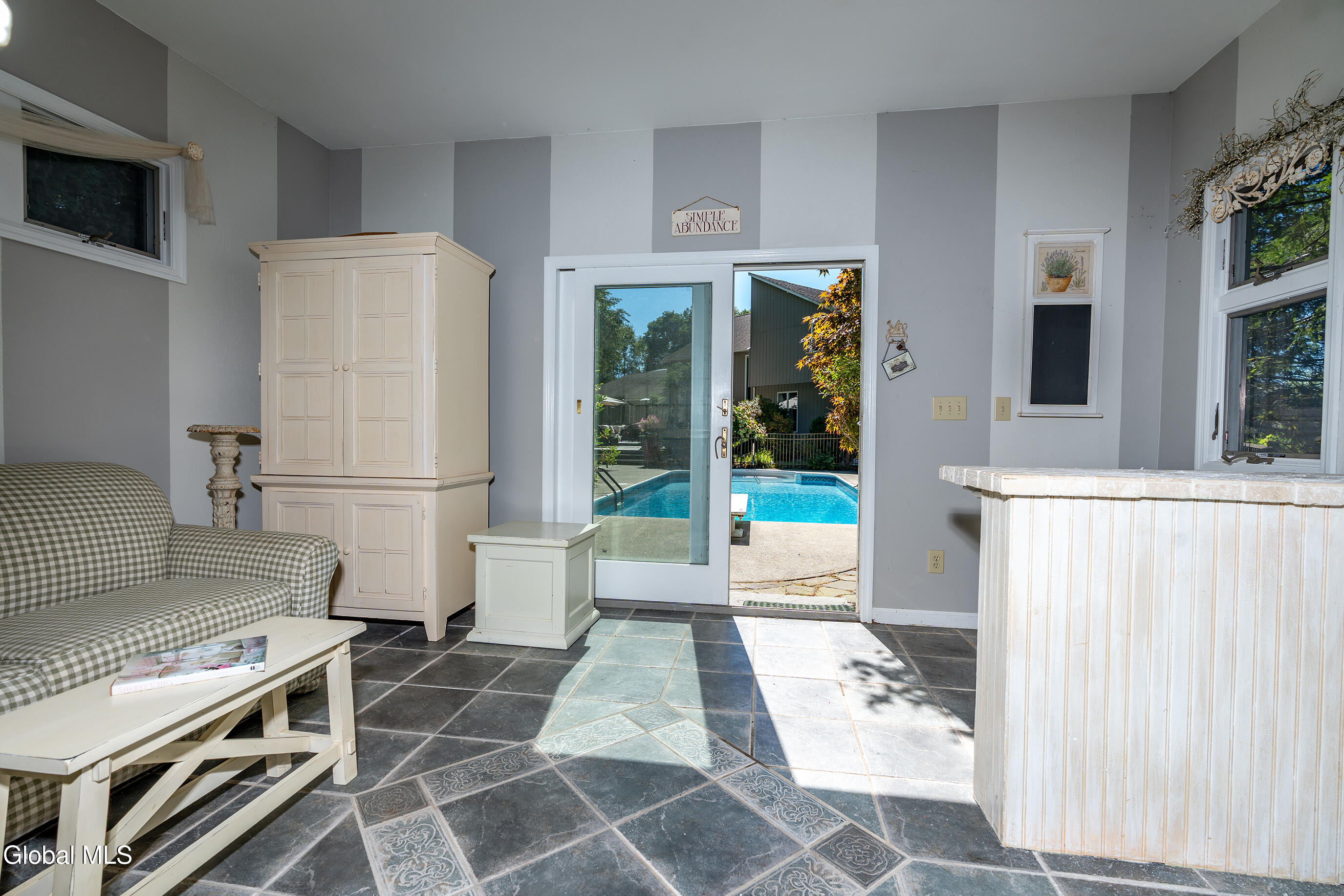 22 Olive Tree Lane Albany NY 12208