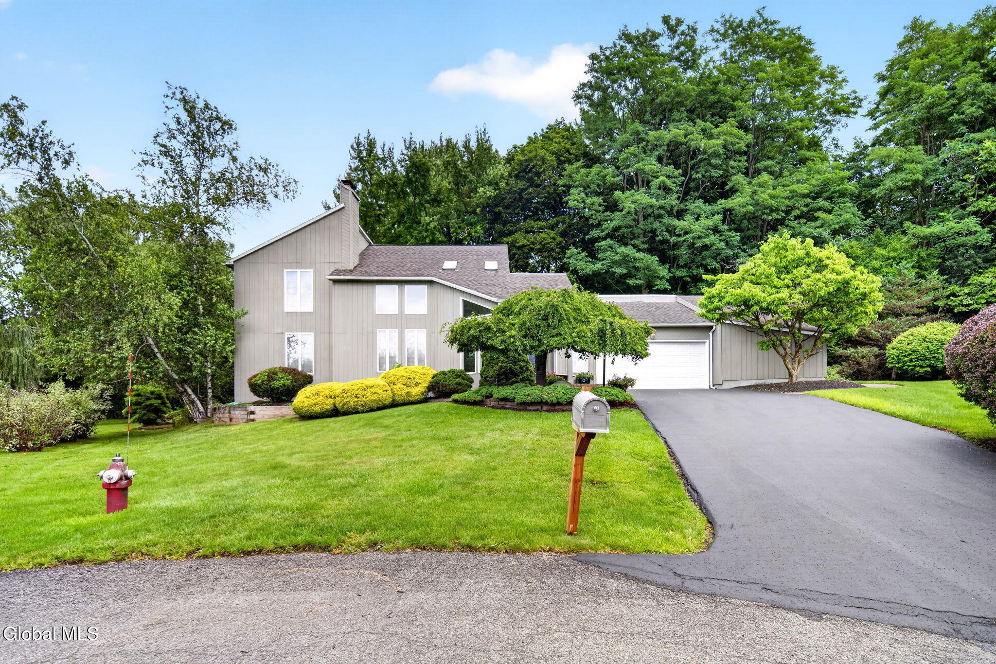 22 Olive Tree Lane Albany NY 12208