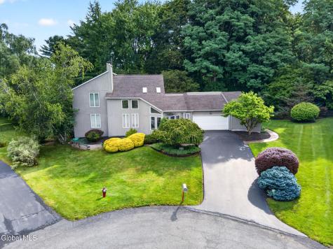 22 Olive Tree Lane Albany NY 12208
