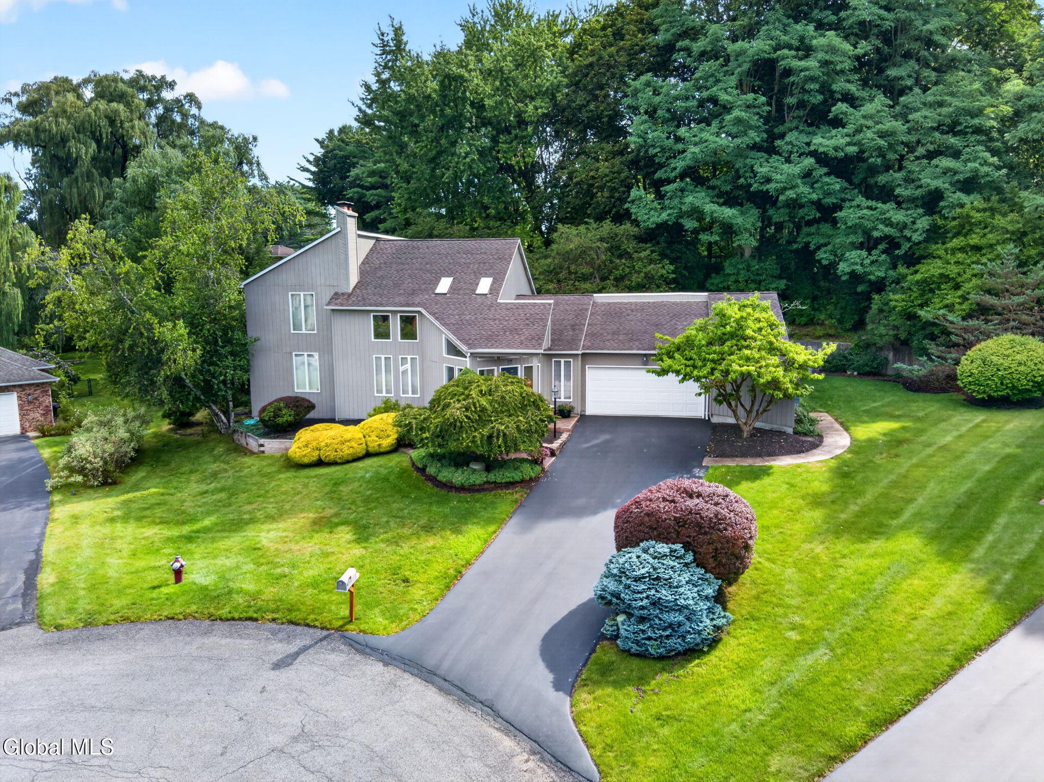 22 Olive Tree Lane Albany NY 12208