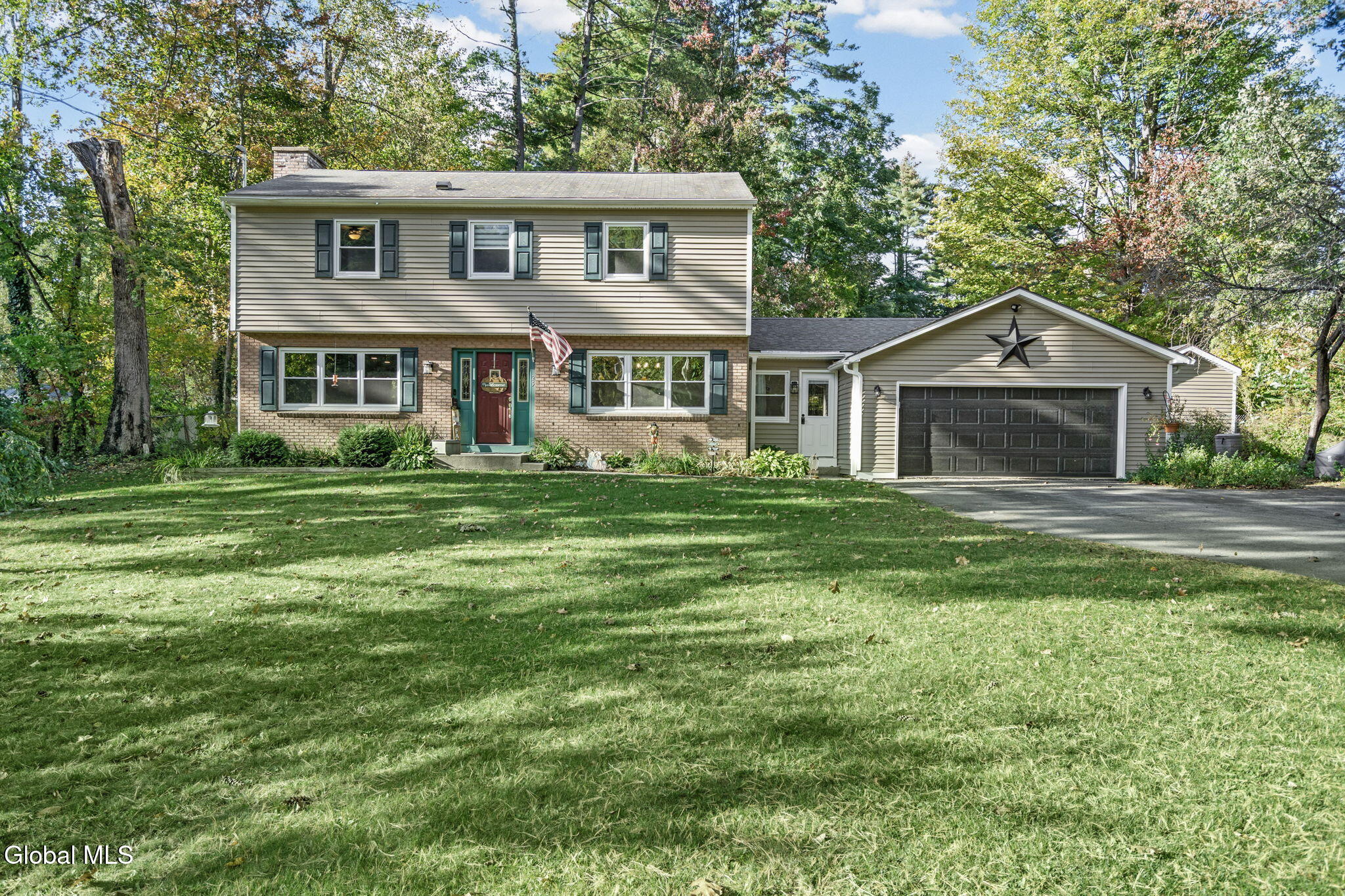 25 Nottingham Drive Queensbury NY 12804