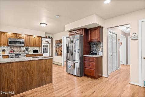 25 Nottingham Drive Queensbury NY 12804