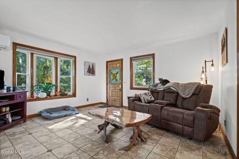 25 Nottingham Drive Queensbury NY 12804