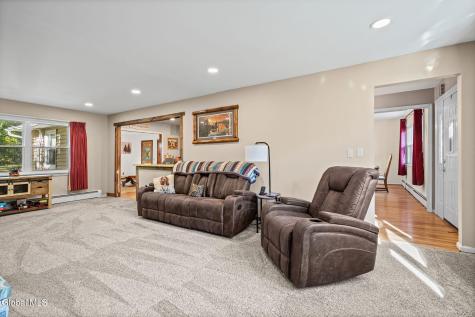 25 Nottingham Drive Queensbury NY 12804