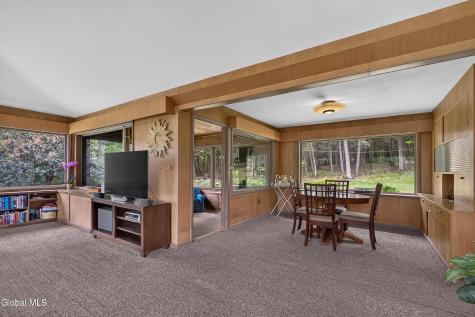 303 Terrace Road Schenectady NY 12306