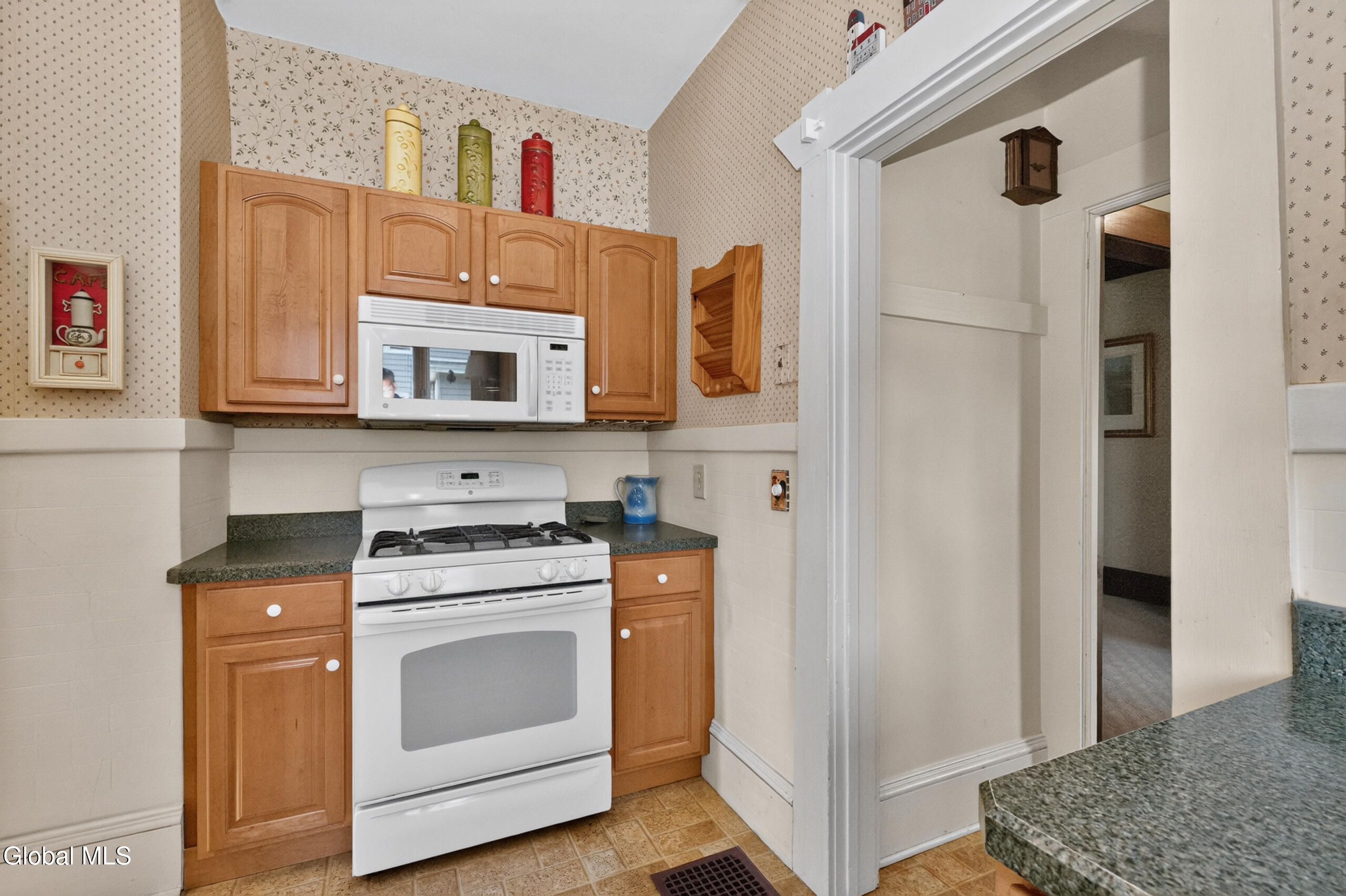 3 Glenwood Street Albany NY 12203