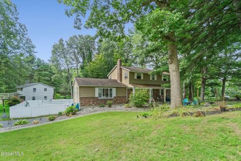 3 Sunrise Terrace Clifton Park NY 12065
