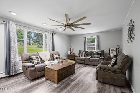 3 Sunrise Terrace Clifton Park NY 12065
