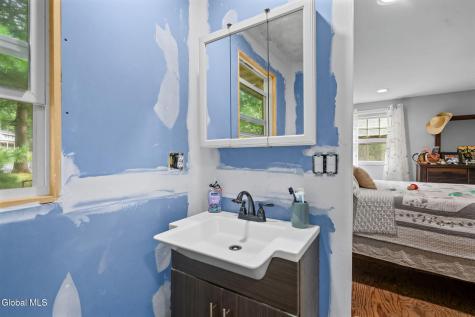 3 Sunrise Terrace Clifton Park NY 12065