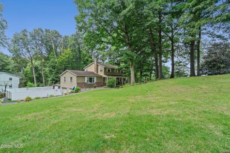 3 Sunrise Terrace Clifton Park NY 12065
