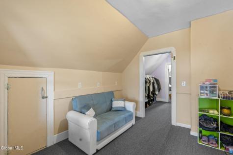 1213 10th Avenue Schenectady NY 12303