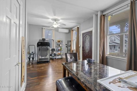 1213 10th Avenue Schenectady NY 12303