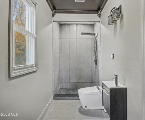 12 The Mall Street Amsterdam NY 12010