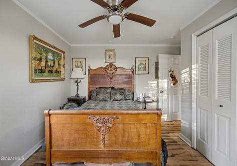 12 The Mall Street Amsterdam NY 12010