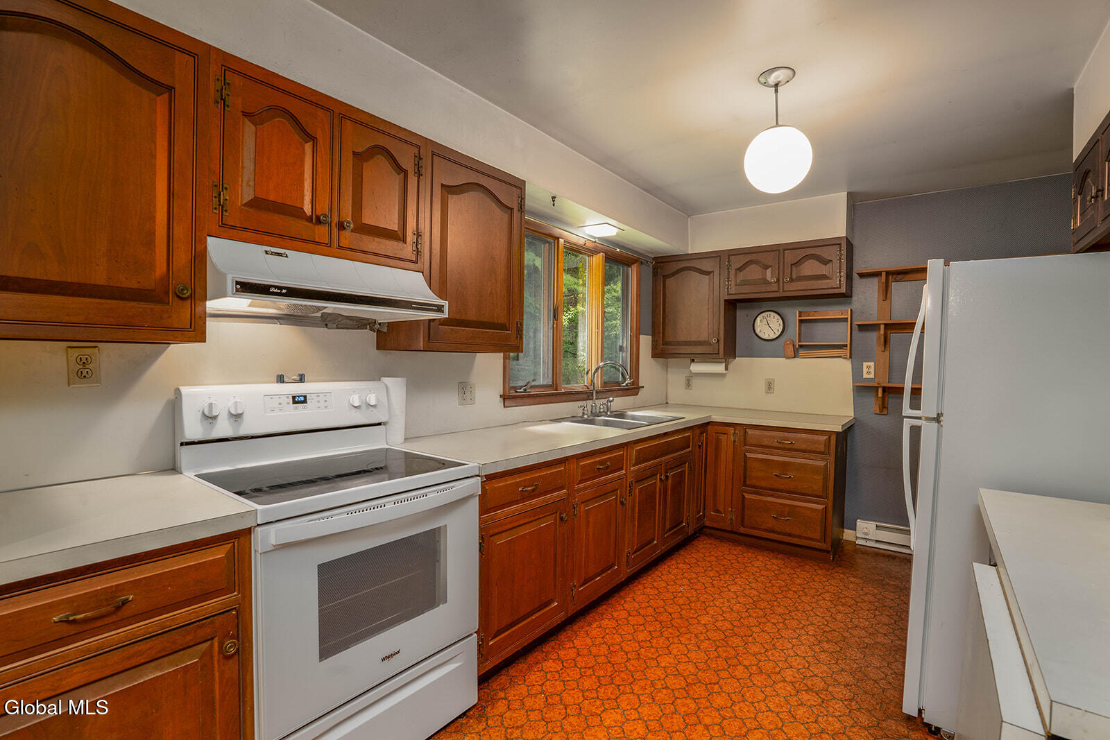 470 Hoag Road Valley Falls NY 12185
