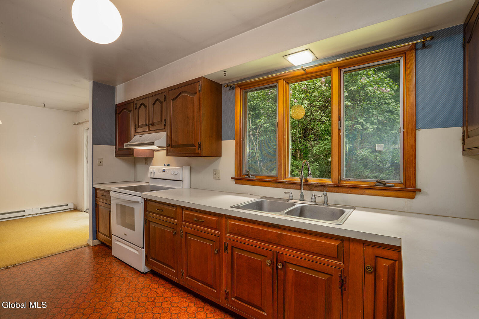 470 Hoag Road Valley Falls NY 12185
