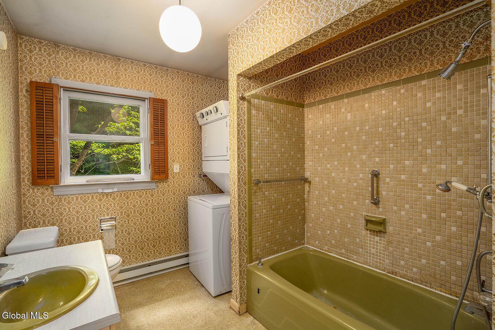 470 Hoag Road Valley Falls NY 12185