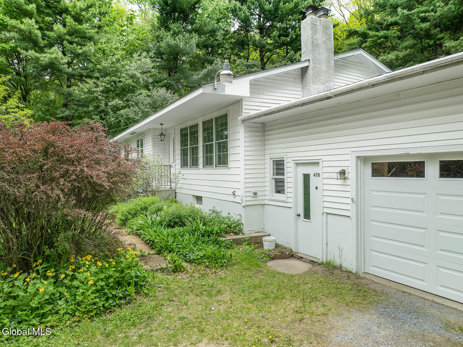 470 Hoag Road Valley Falls NY 12185