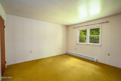 470 Hoag Road Valley Falls NY 12185