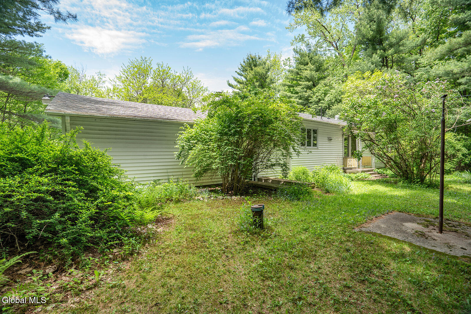 470 Hoag Road Valley Falls NY 12185