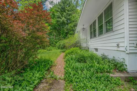 470 Hoag Road Valley Falls NY 12185