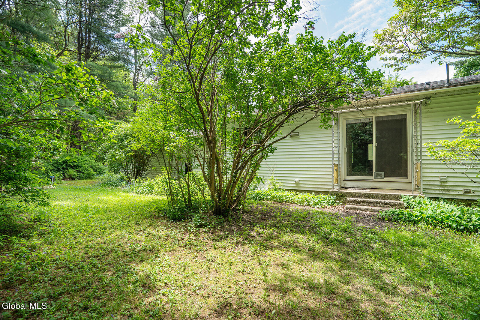 470 Hoag Road Valley Falls NY 12185