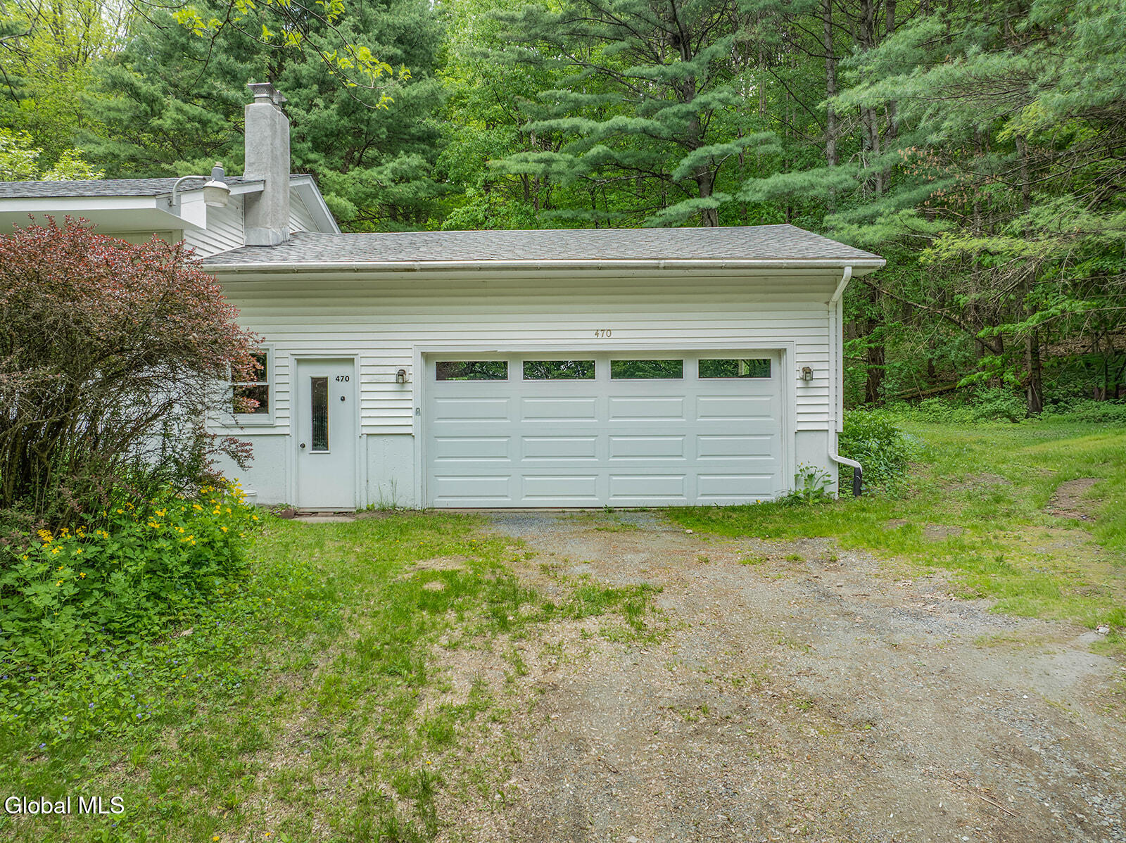 470 Hoag Road Valley Falls NY 12185