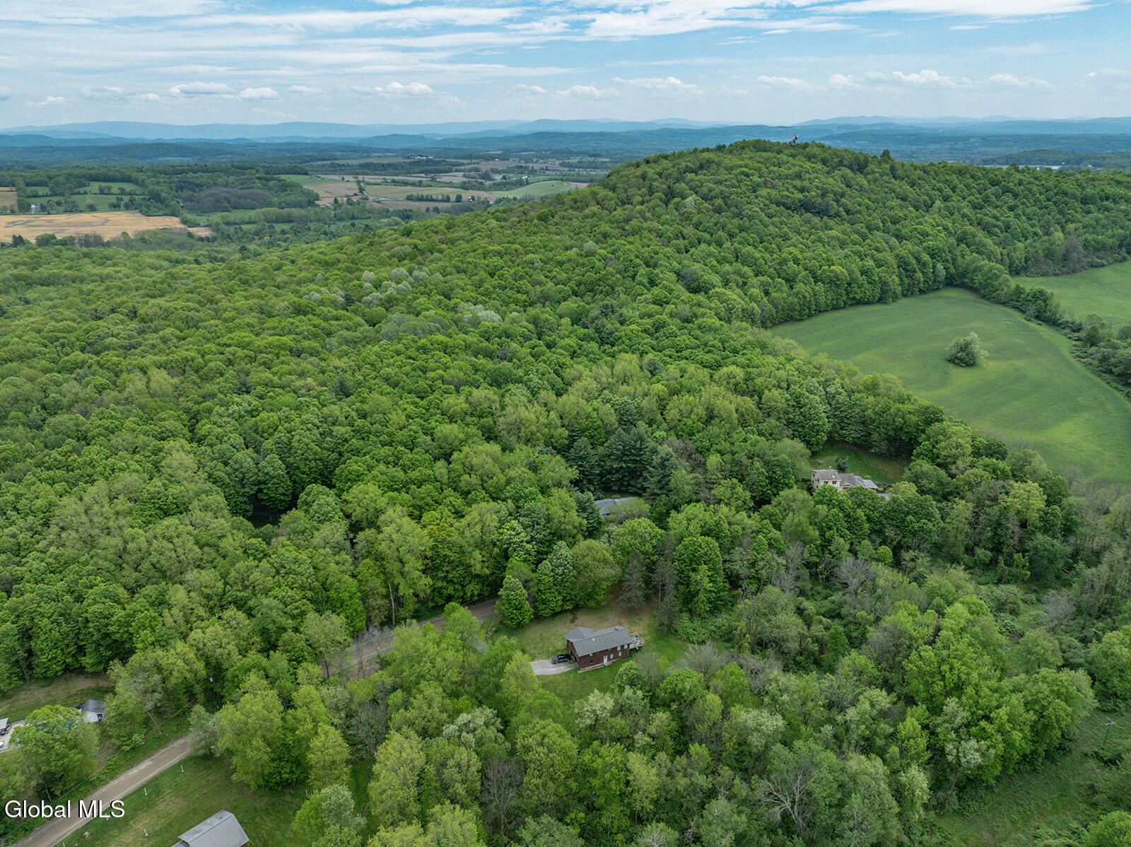470 Hoag Road Valley Falls NY 12185