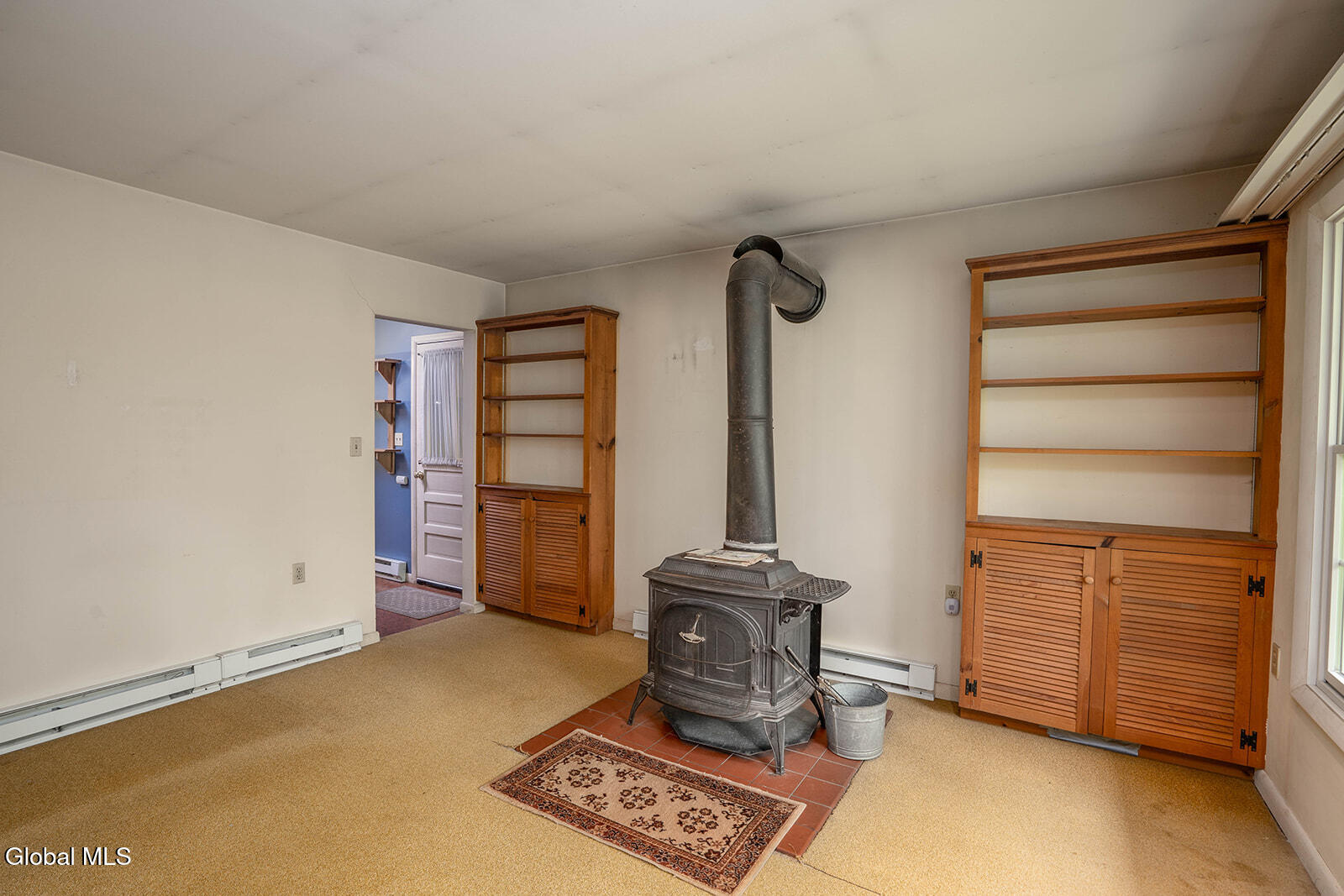 470 Hoag Road Valley Falls NY 12185