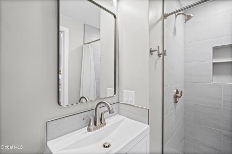 18 7th Street Waterford NY 12188