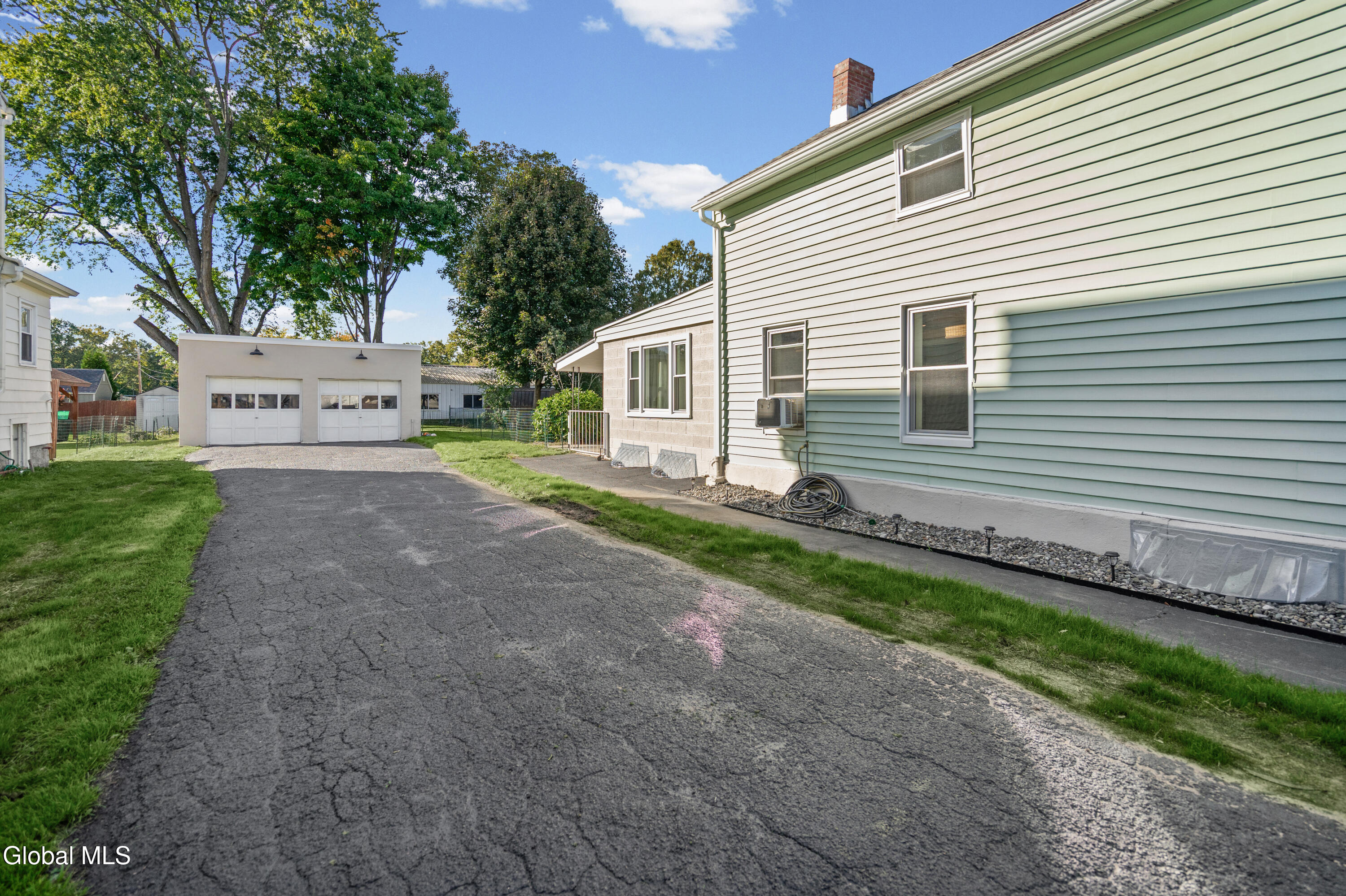 18 7th Street Waterford NY 12188