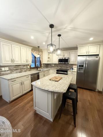 38 Deer Run Hollow Halfmoon NY 12065