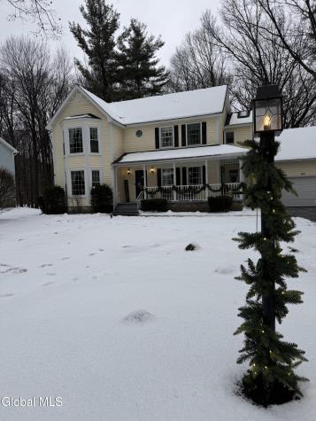 38 Deer Run Hollow Halfmoon NY 12065