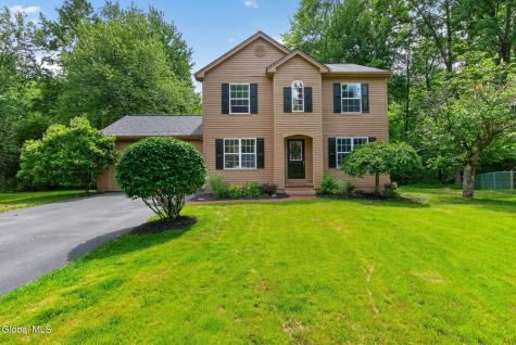 35 Commons Boulevard Halfmoon NY 12065
