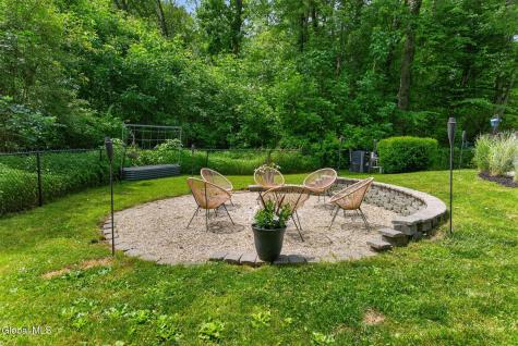 35 Commons Boulevard Halfmoon NY 12065