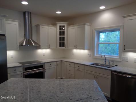 19 Jack Drive Mechanicville NY 12118