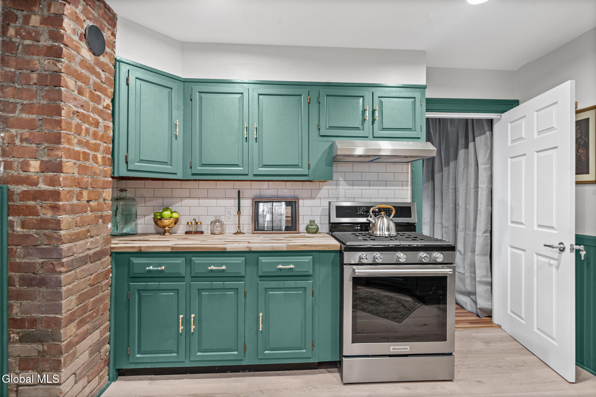 434 8th Avenue Troy NY 12182