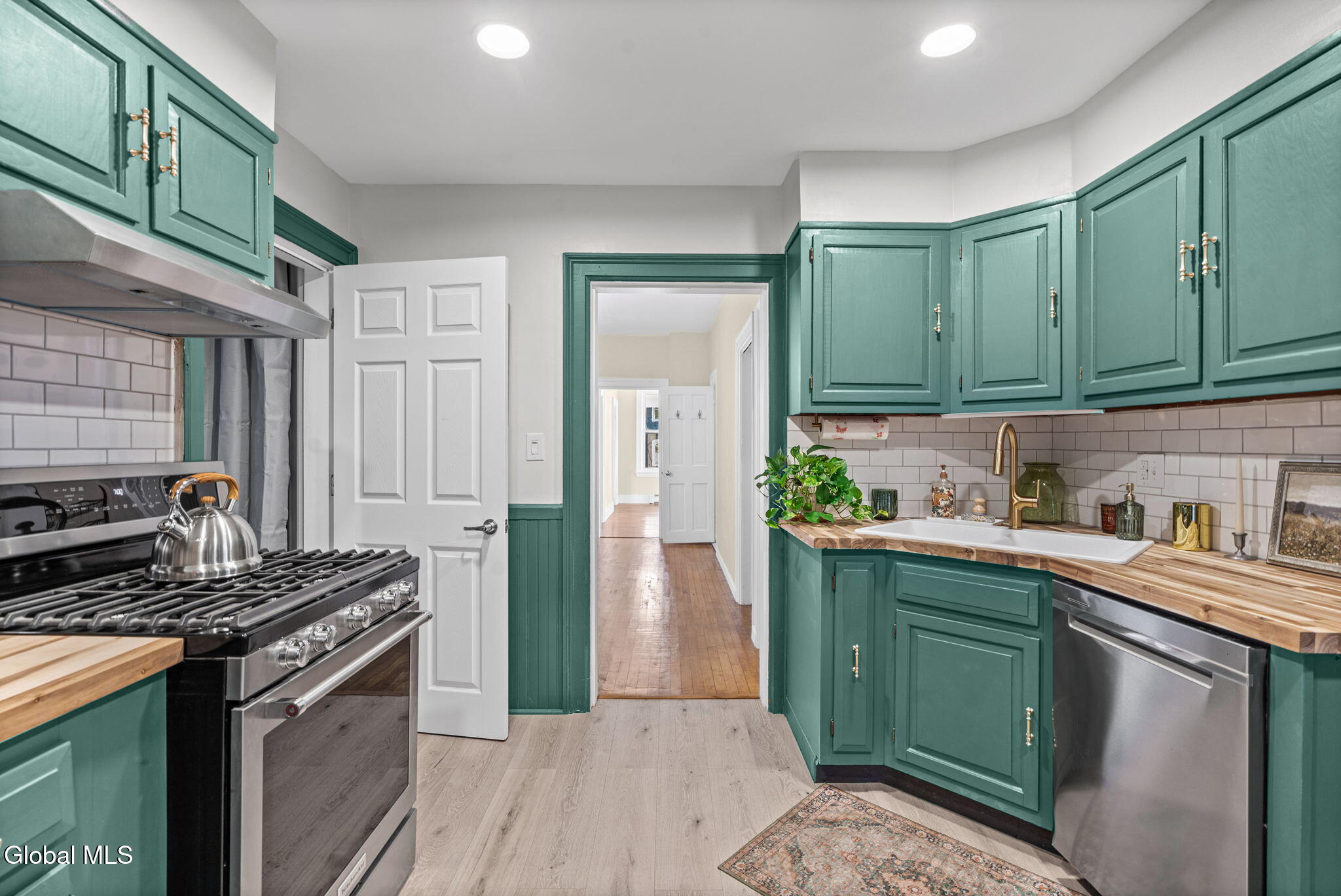 434 8th Avenue Troy NY 12182
