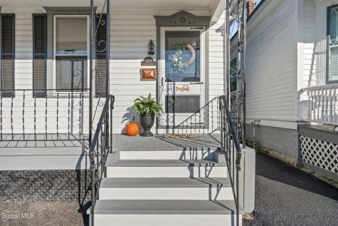 434 8th Avenue Troy NY 12182