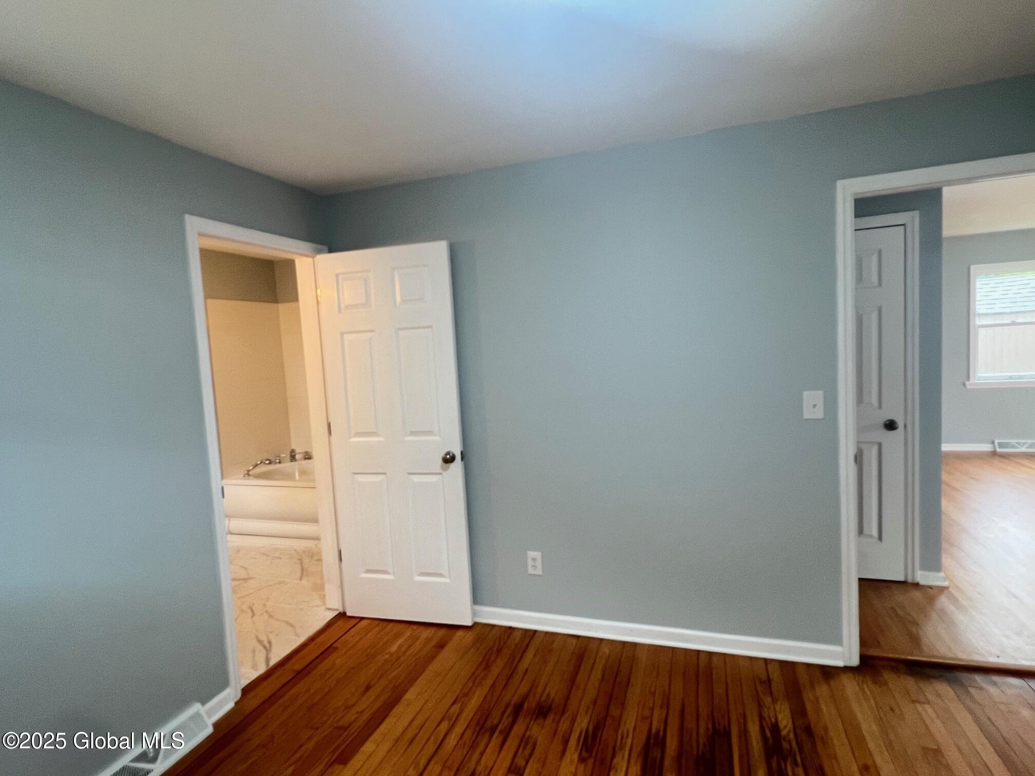 24 Canton Street Schenectady NY 12304