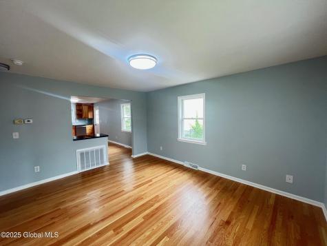24 Canton Street Schenectady NY 12304