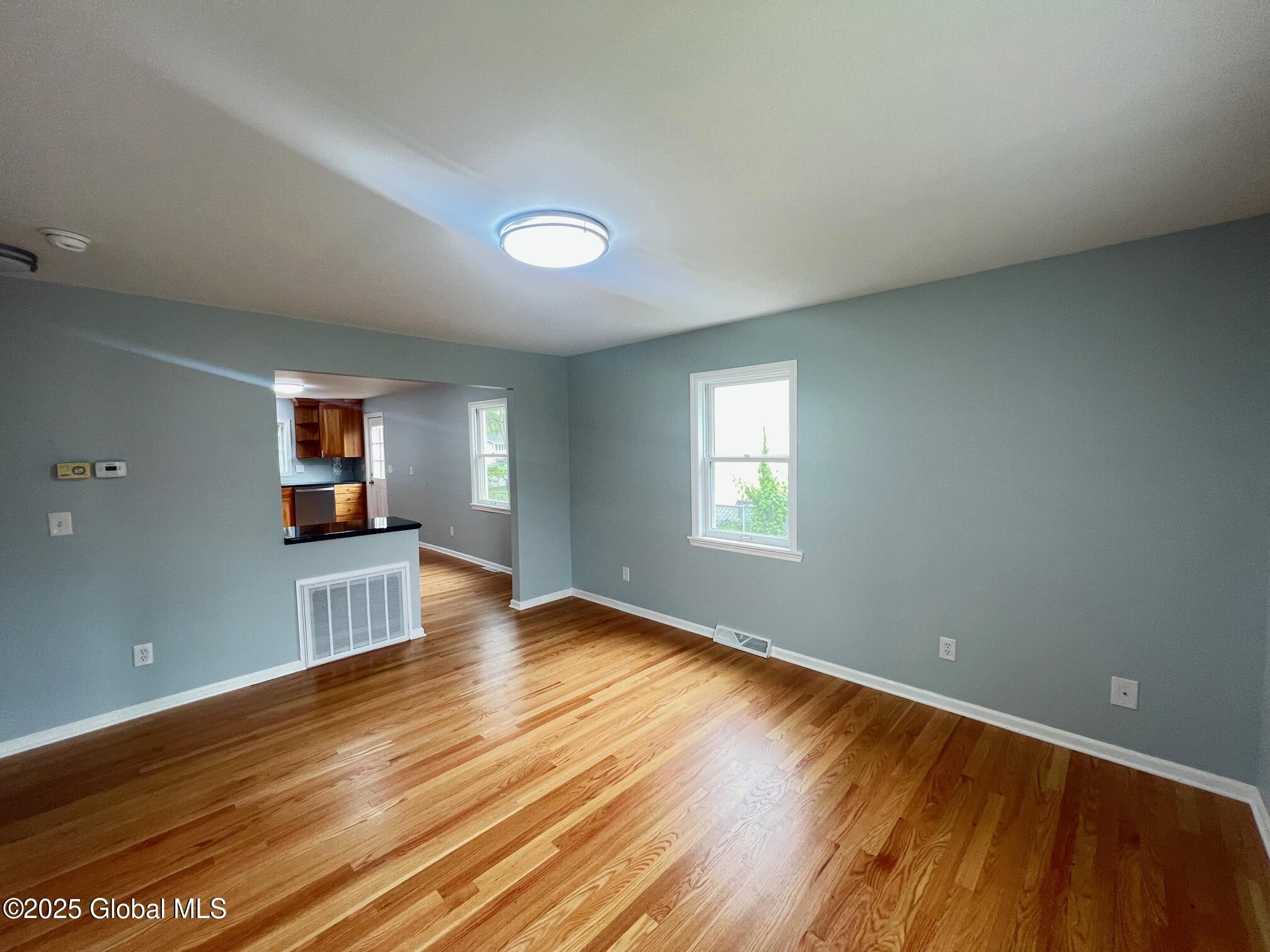 24 Canton Street Schenectady NY 12304
