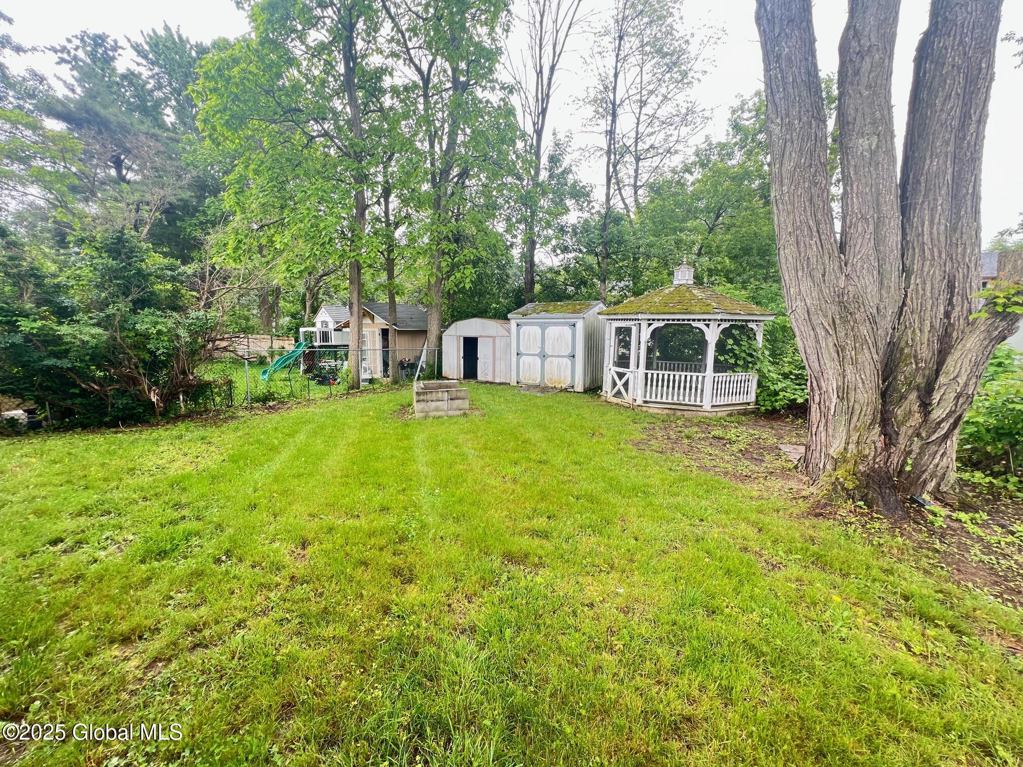 24 Canton Street Schenectady NY 12304