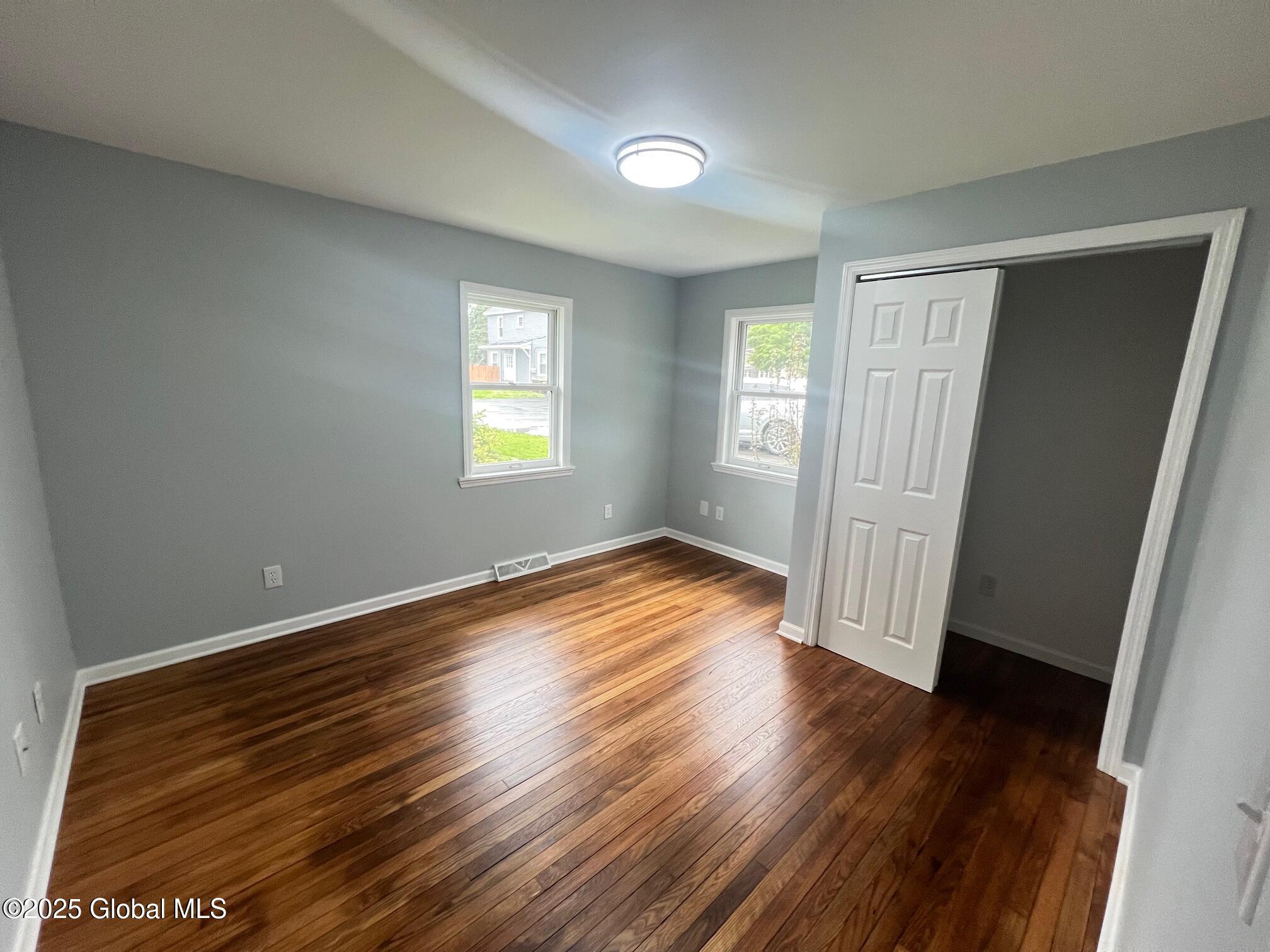 24 Canton Street Schenectady NY 12304