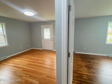 24 Canton Street Schenectady NY 12304
