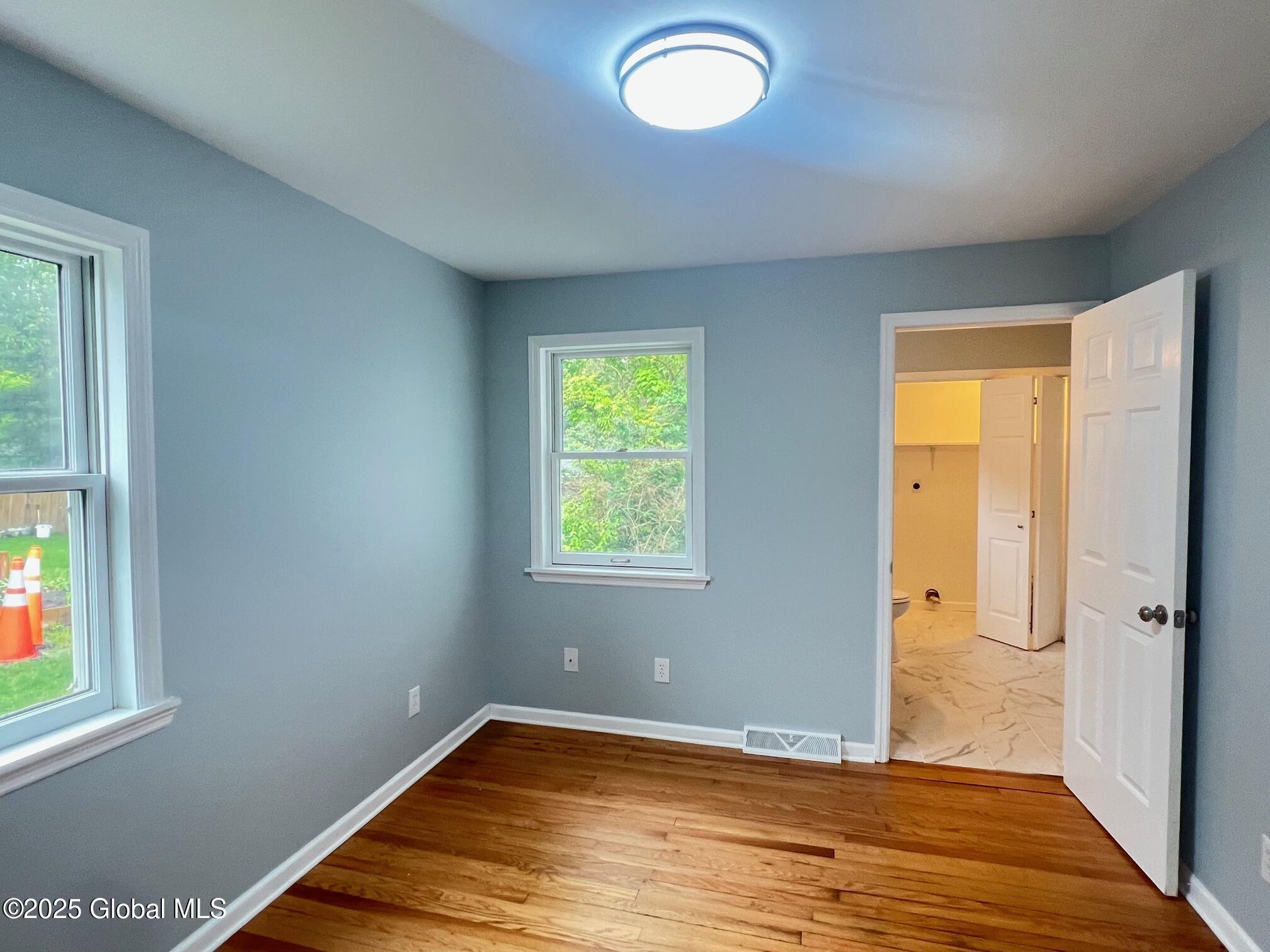 24 Canton Street Schenectady NY 12304