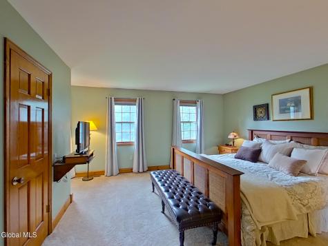 216 Anthony Road Clifton Park NY 12065