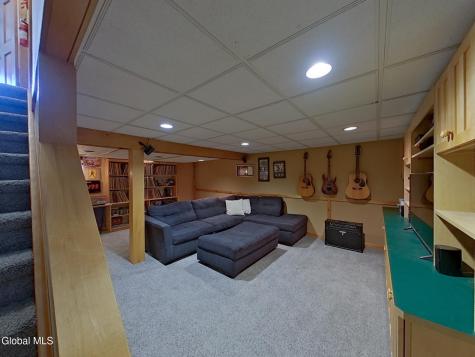 216 Anthony Road Clifton Park NY 12065